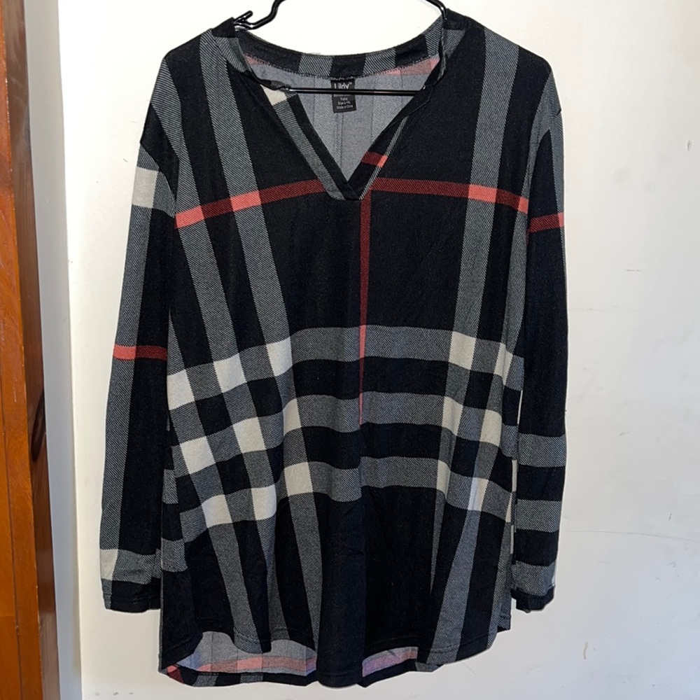Black white and red tunic